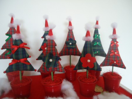 Arvores de natal decorativas e levemente perfumadas