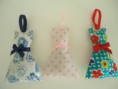 Vestidinhos perfumados para gavetas ou roupeiros